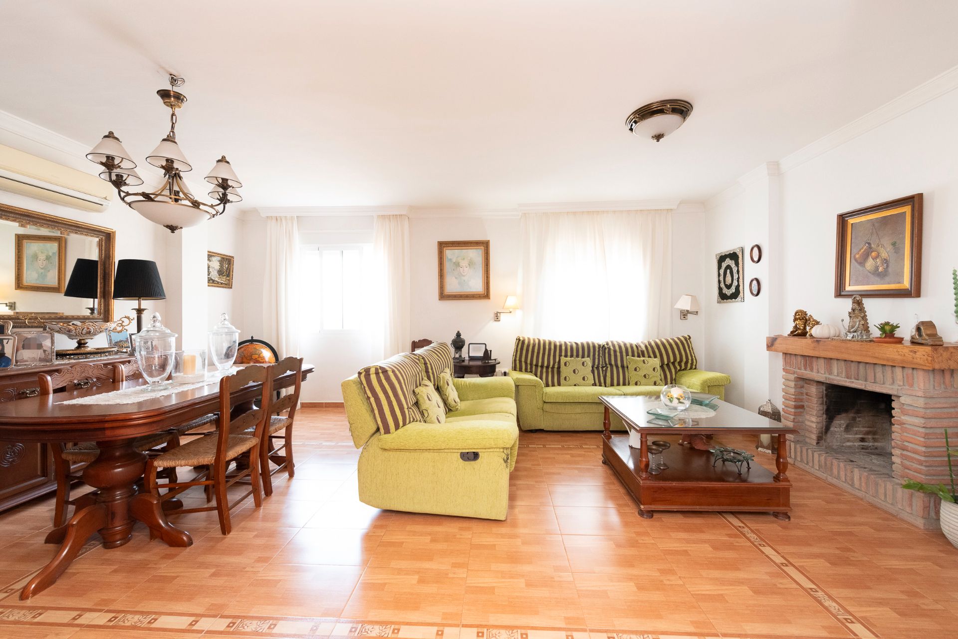 Sala d'estar de Casa o xalet en venda en Málaga Capital