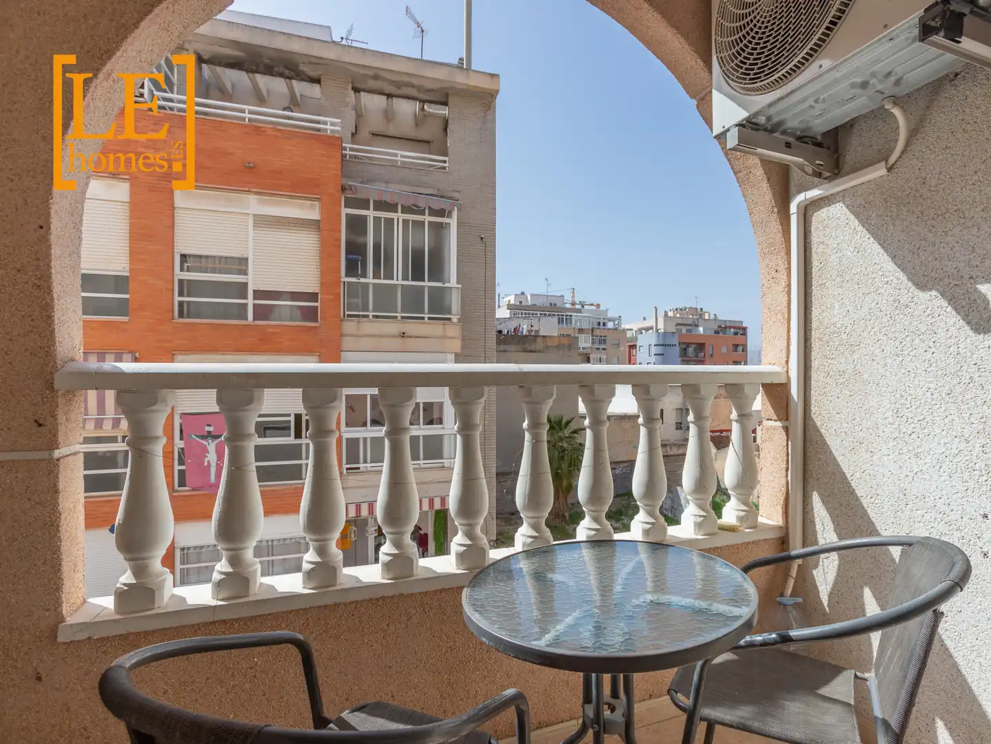 Terrassa de Apartament en venda en Torrevieja amb Aire condicionat, Calefacció i Moblat