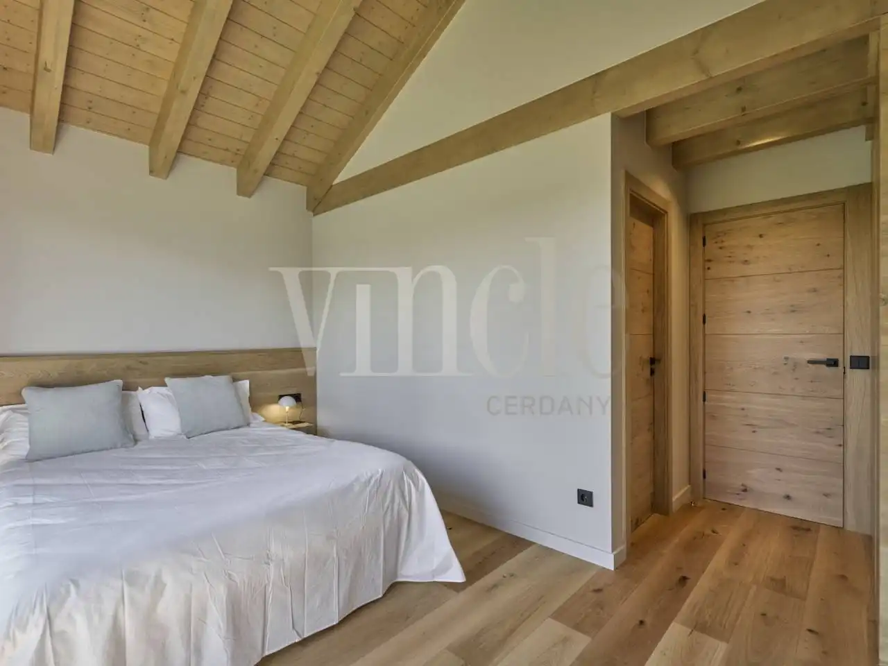 Bedroom of Houses for sale in Guils de Cerdanya  with Heating, Private garden and Parquet flooring