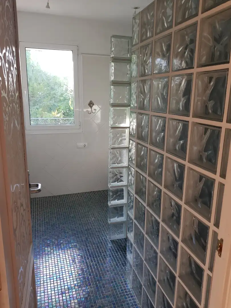 Baño de Finca rústica en venta en Santa Oliva con Calefacción, Jardín privado y Piscina