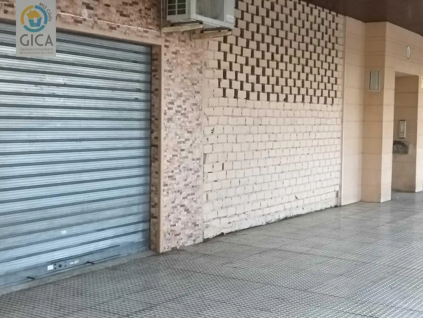 Gewerbefläche zum Verkauf in Avenida Oceanía