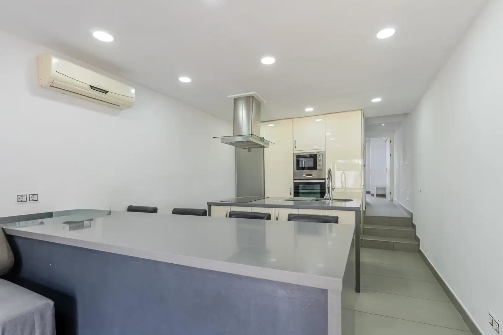 Cocina de Casa o chalet de alquiler en San Bartolomé de Tirajana con Aire acondicionado, Jardín privado y Terraza