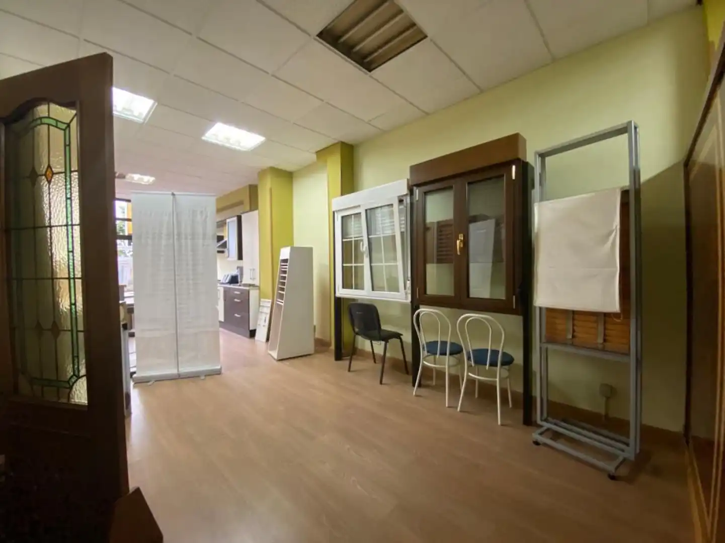 Business premises for sale in Oviedo - Calle Coronel Bobes, imagen 2