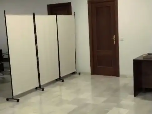 Office for rent in Utrera  with Air Conditioner, Heating and Internet