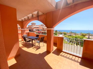 Apartment mit Pool zum Verkauf in Calle Isla de la Bahía 8