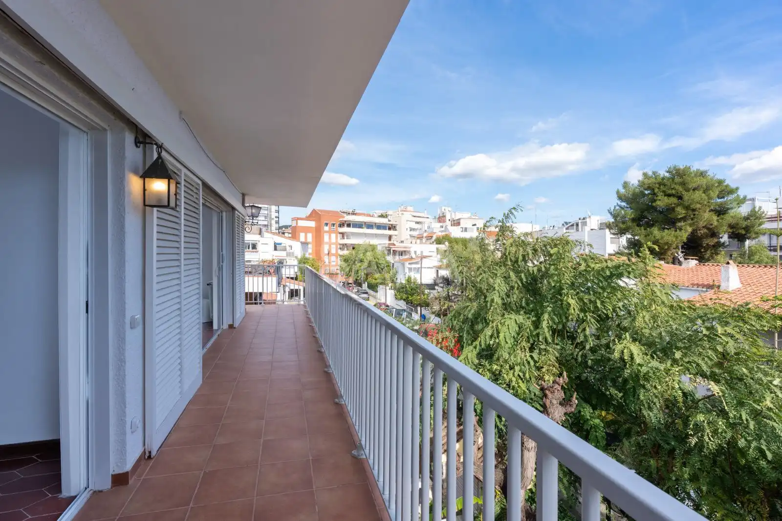 Vista exterior de Ático en venta en Sitges con Aire acondicionado, Calefacción y Terraza