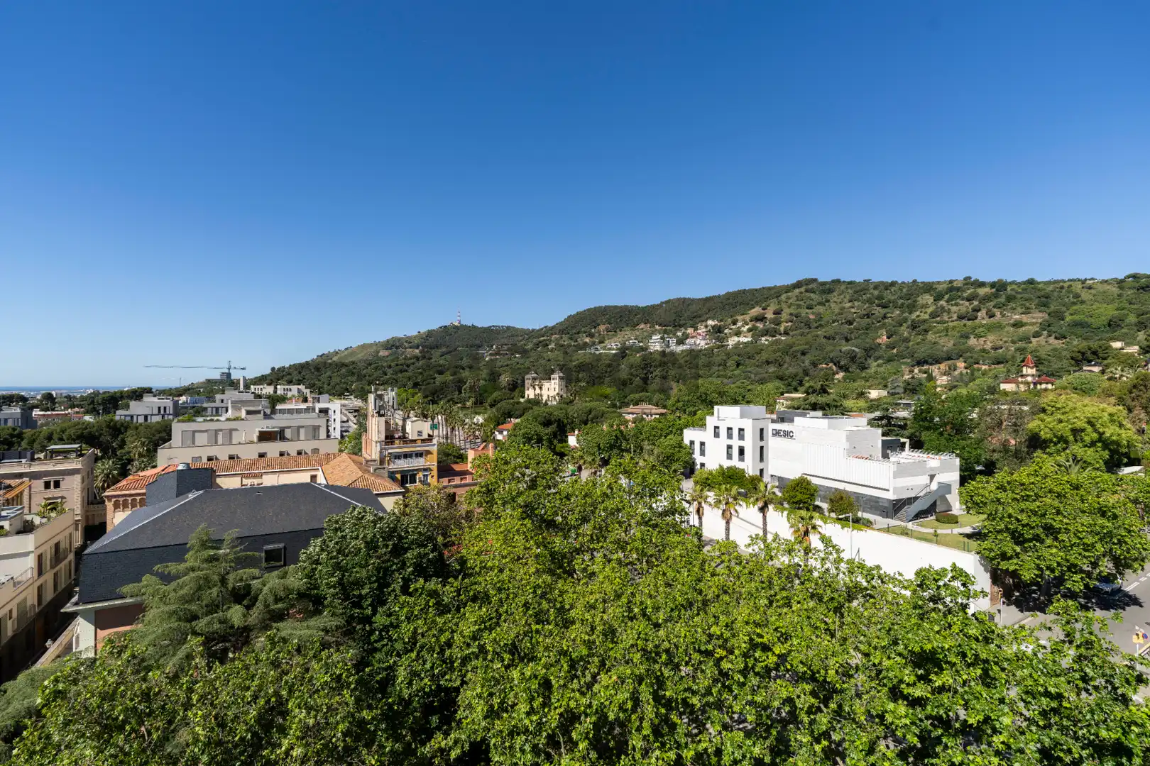 Vista exterior de Pis en venda en Barcelona amb Aire condicionat, Calefacció i Terrassa