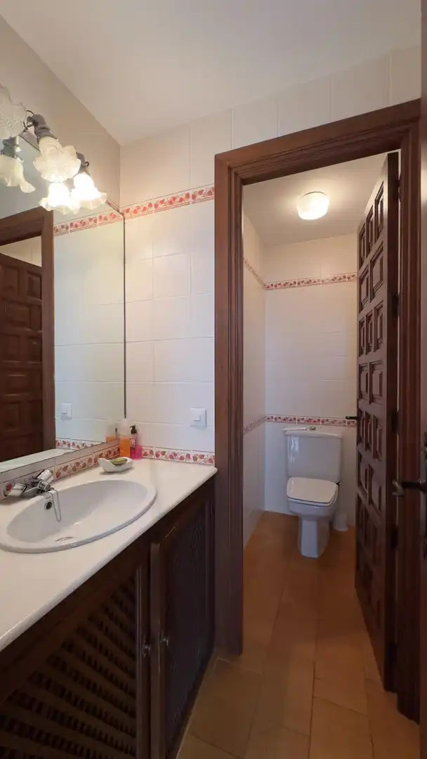 Baño de Casa o chalet en venta en Córdoba con Terraza, Trastero y Amueblado