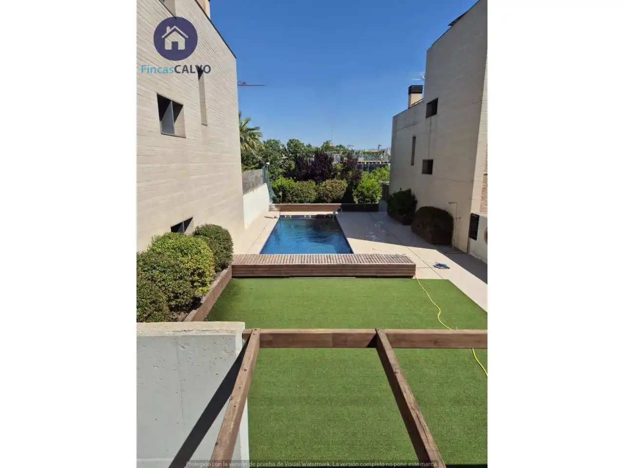 Piscina de Casa adosada en venda en Sant Quirze del Vallès amb Aire condicionat, Calefacció i Jardí privat