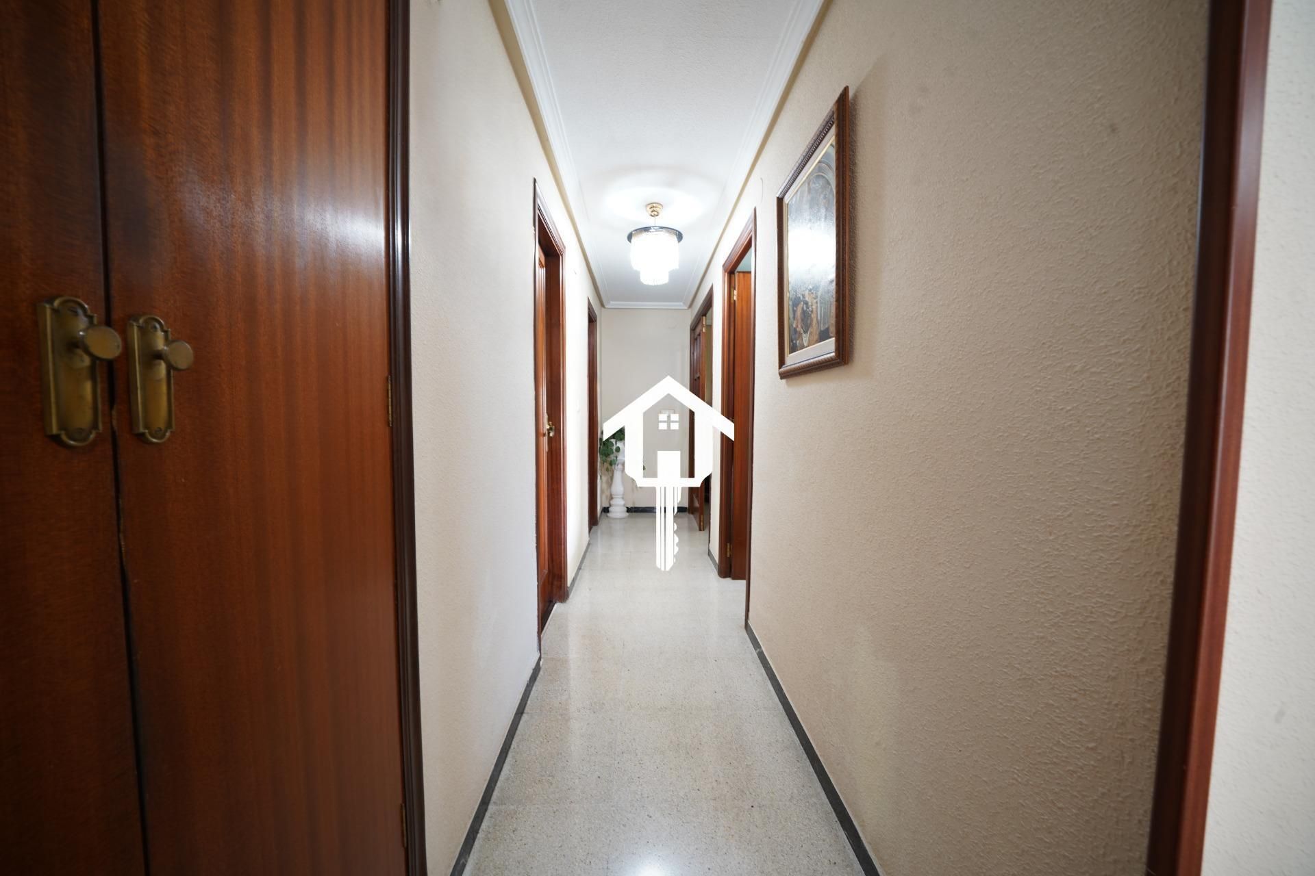 Piso en venta en Calle MEXICO, Babel, Benalúa - Babel