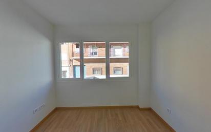 Bedroom of Flat to rent in  Madrid Capital  with Air Conditioner