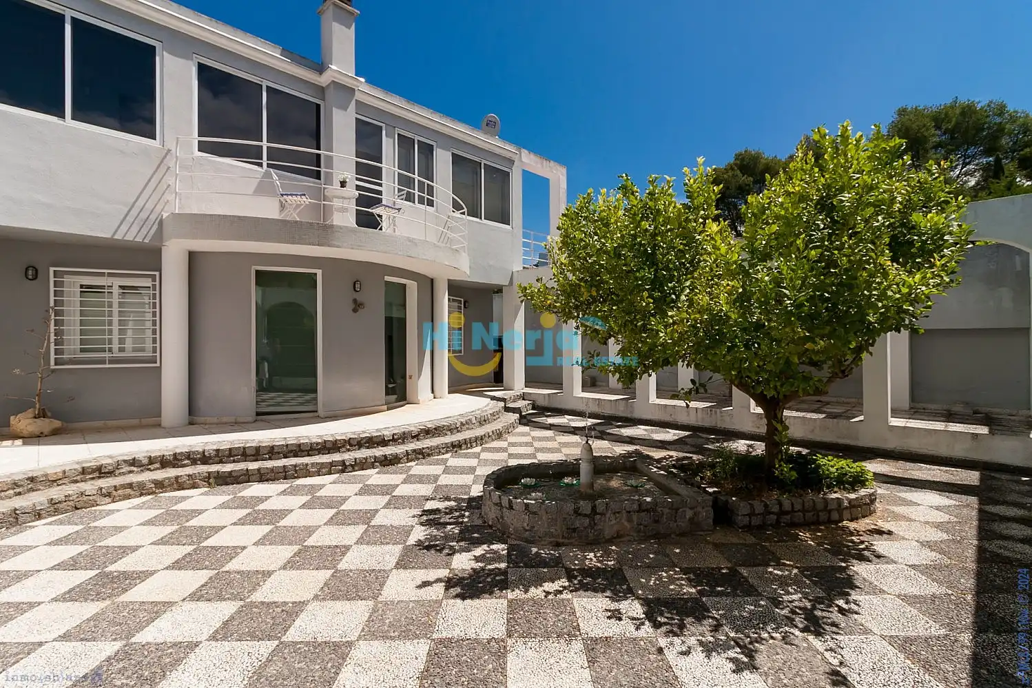 Chalet con piscina en venta en Centro, imagen 4