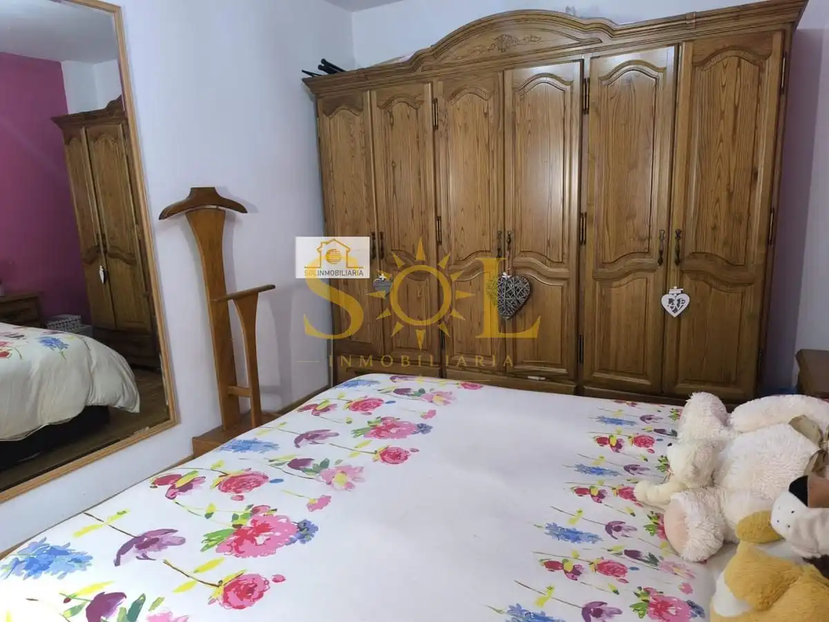 Habitación de Piso en venta en Ponferrada con Calefacción, Parquet y Trastero