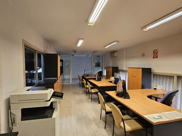 Industrial building to rent in Carrer de Narcís Monturiol