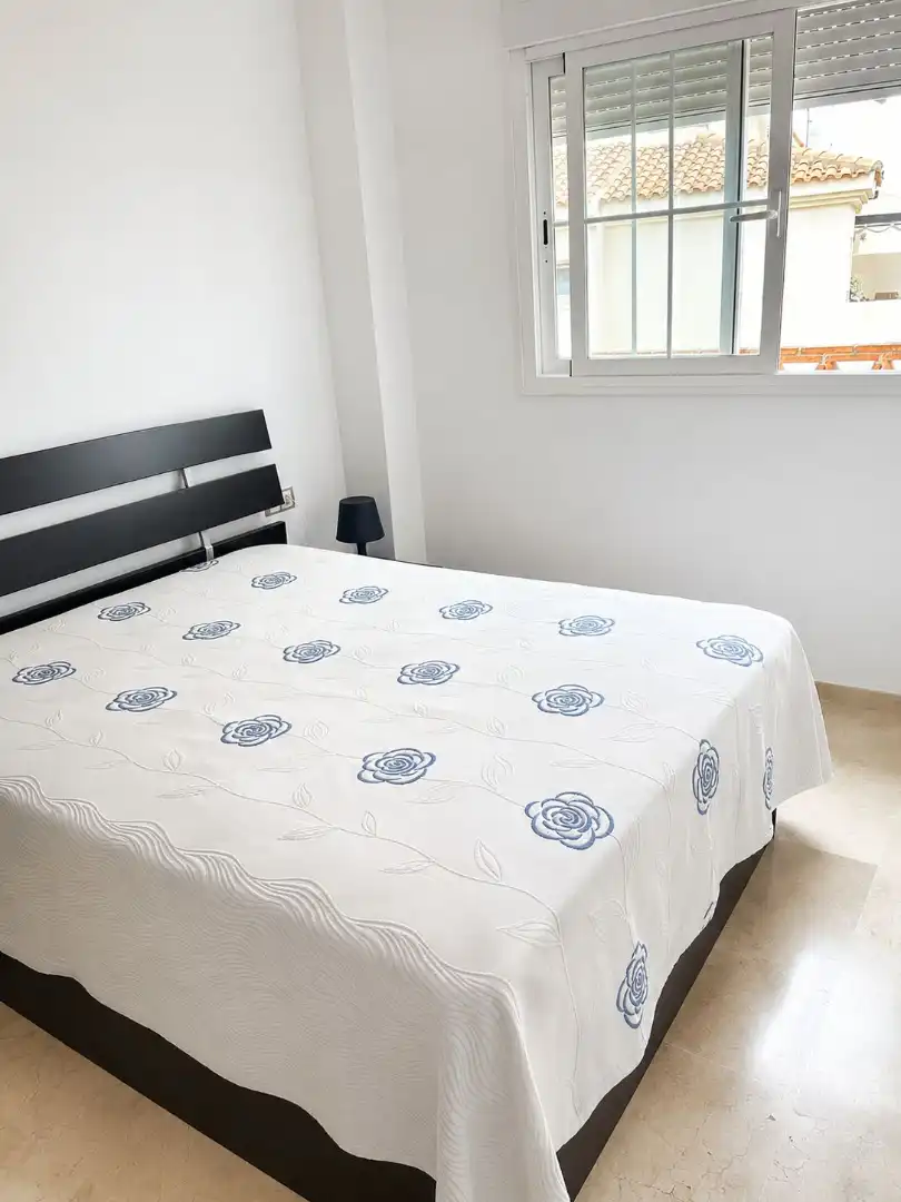Schlafzimmer von Wohnung zur Miete in Manilva mit Terrasse, Möbliert und Ofen