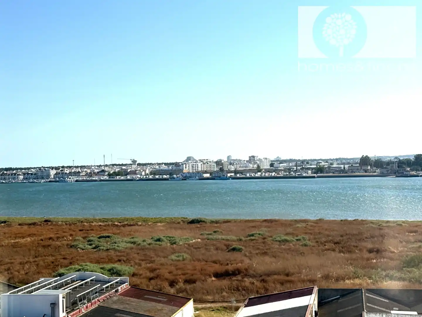 Vista exterior de Apartament en venda en Ayamonte amb Moblat, Forn i Rentadora
