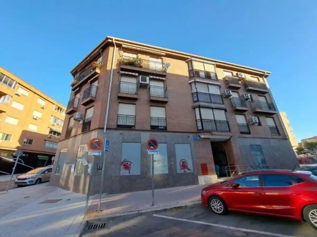 Local comercial en venda a Calle de la Margarita 1, imagen 2