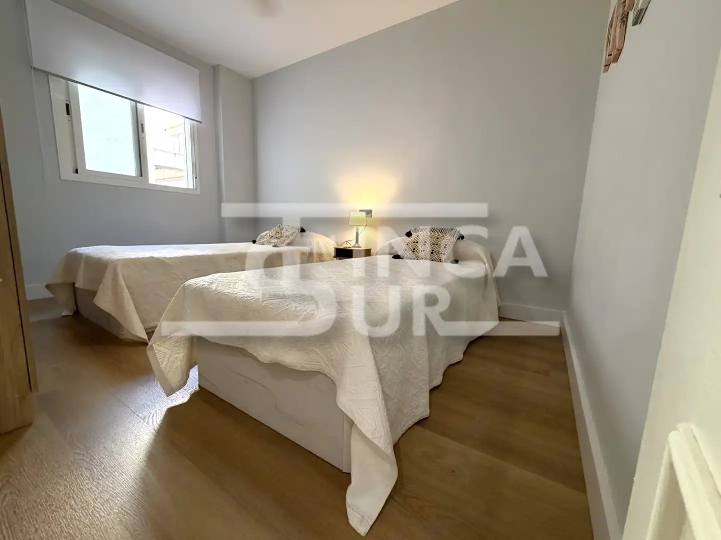 Habitación de Apartamento en venta en Roquetas de Mar con Amueblado, Horno y Lavadora