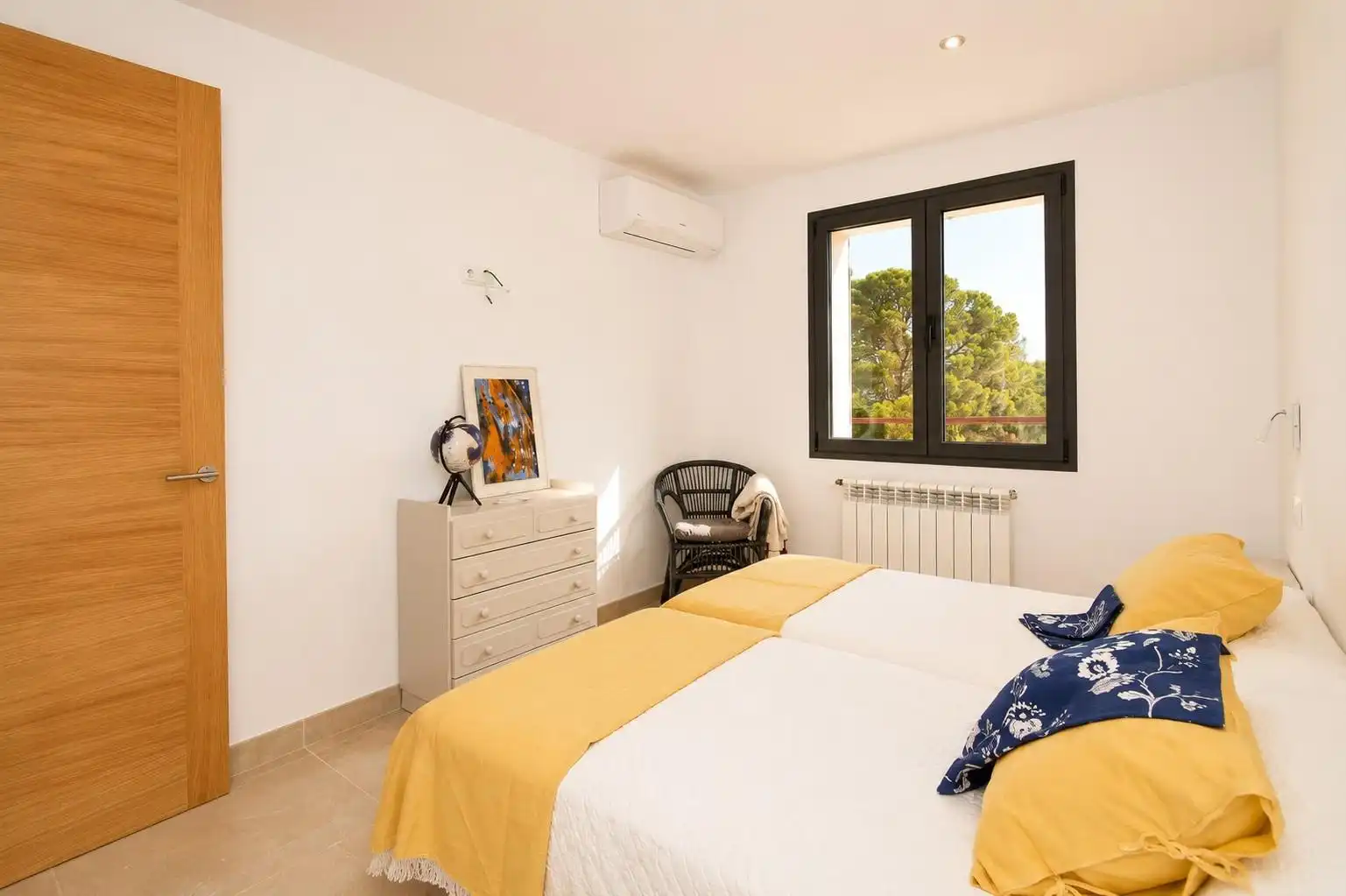 Schlafzimmer von Country house zur Miete in Búger mit Klimaanlage, Heizung und Privatgarten