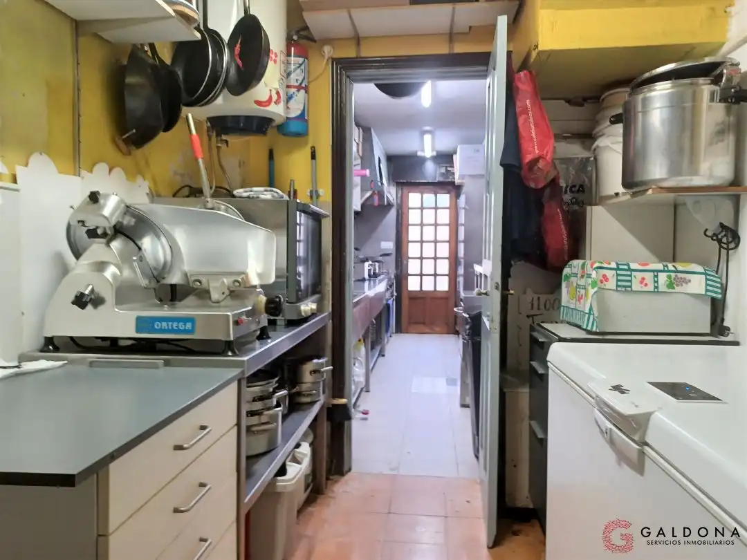 Cuina de Local en venda en Donostia - San Sebastián  amb Aire condicionat