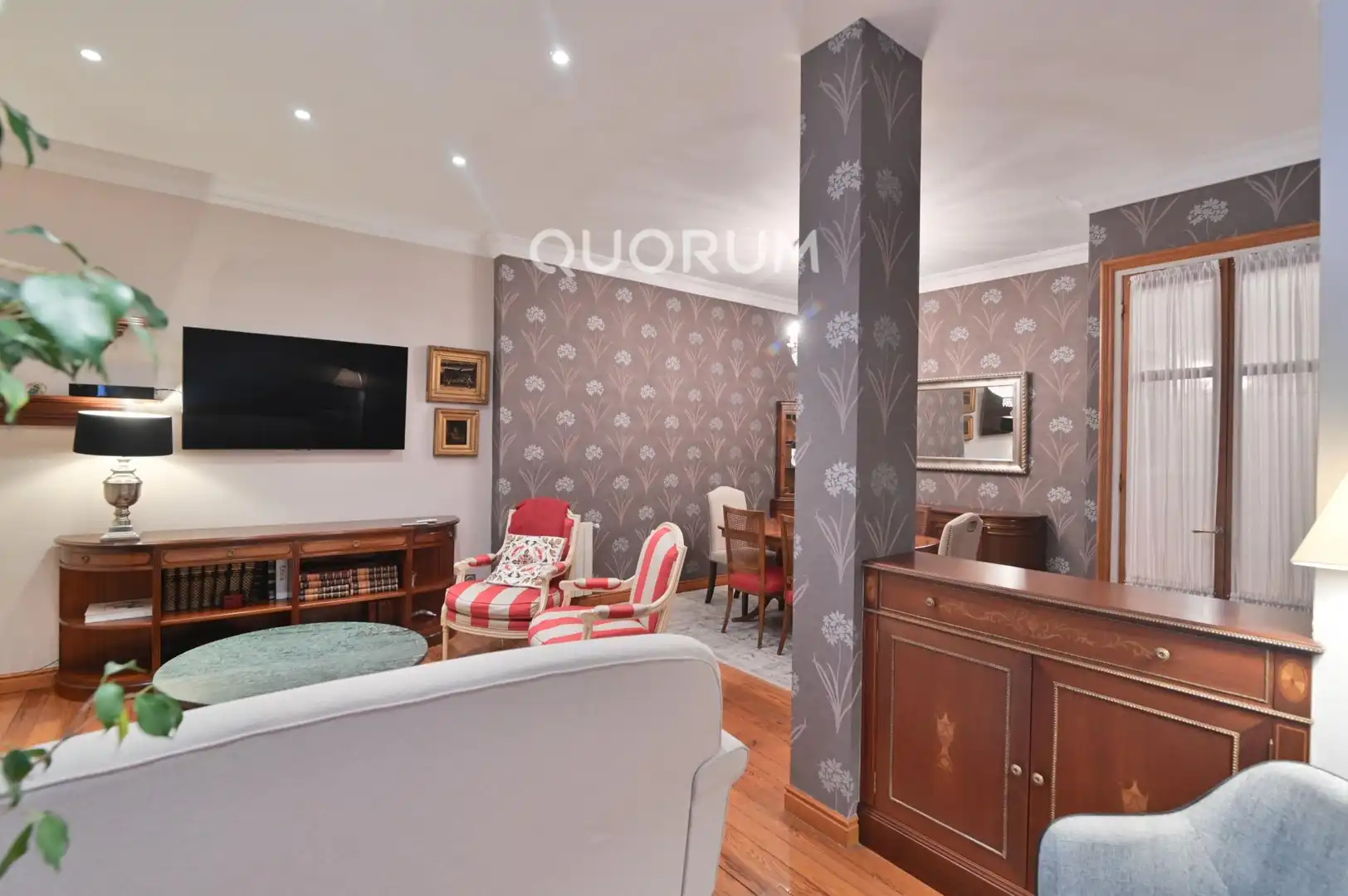 Wohnzimmer von Wohnung zum Verkauf in Bilbao  mit Heizung und Balkon