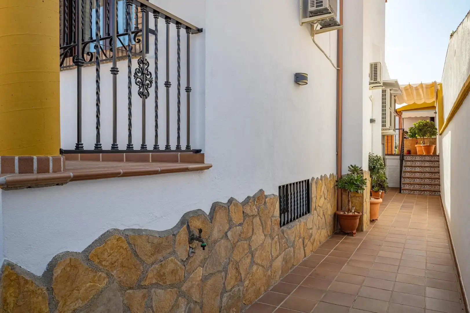 Vista exterior de Casa o chalet en venta en Albolote con Aire acondicionado, Calefacción y Terraza