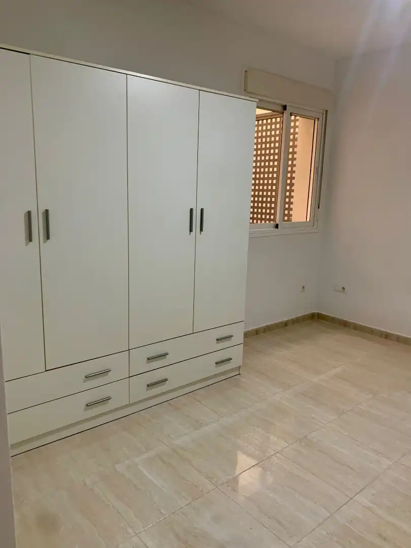 Habitación de Piso en venta en Pozuelo de Calatrava con Aire acondicionado, Calefacción y Amueblado