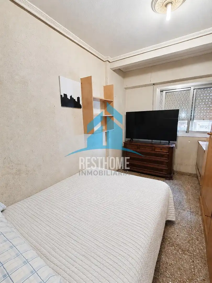 Habitación de Planta baja en venta en Silla con Terraza y Trastero