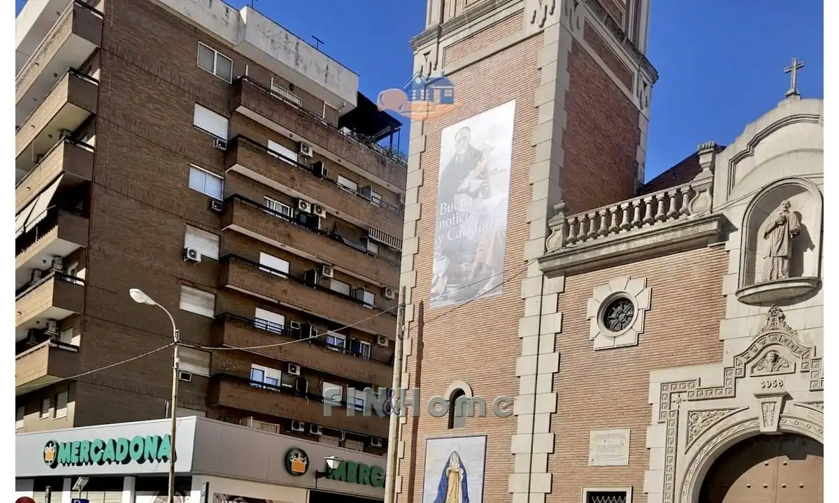 Vista exterior de Piso de alquiler en Sevilla con Aire acondicionado, Calefacción y Trastero