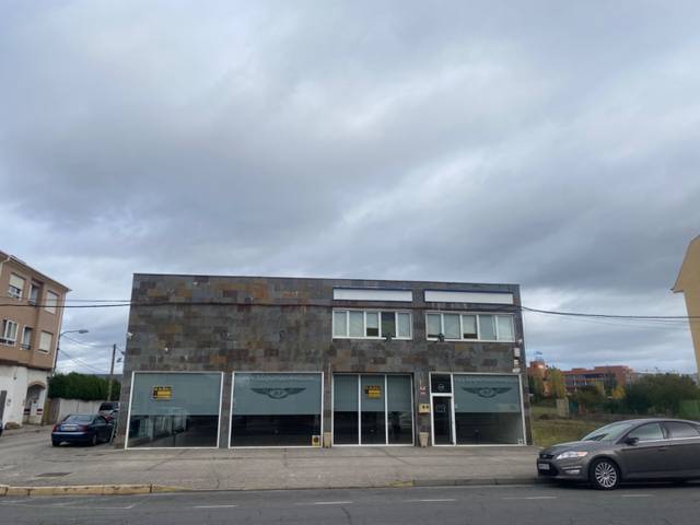 Local comercial en Alquiler en Avenida Galicia, 348 en Cuatro Vientos