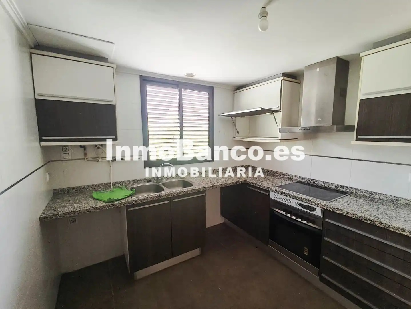 Piso con ascensor en venta en Carrer de Sant Valerià 27B, imagen 6