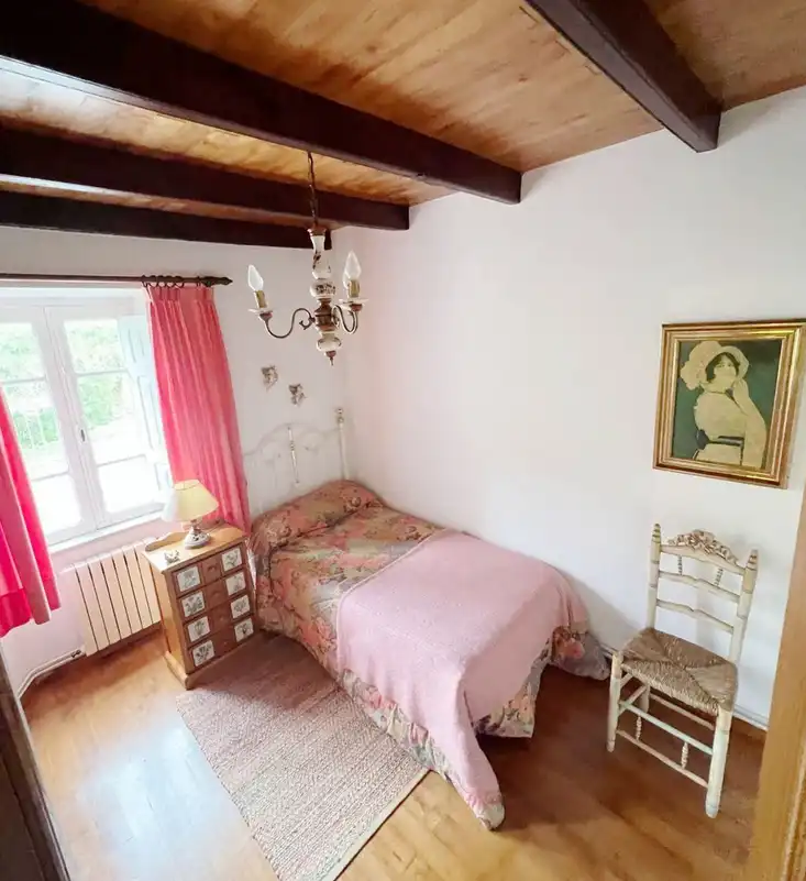 Habitación de Casa o chalet en venta en A Pontenova   con Calefacción, Jardín privado y Parquet