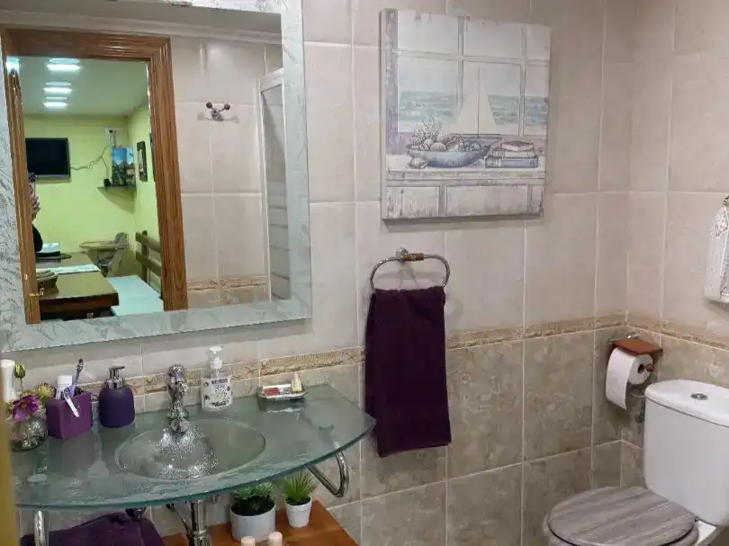 Bany de Casa adosada en venda en Miranda de Ebro amb Jardí privat, Parquet i Traster