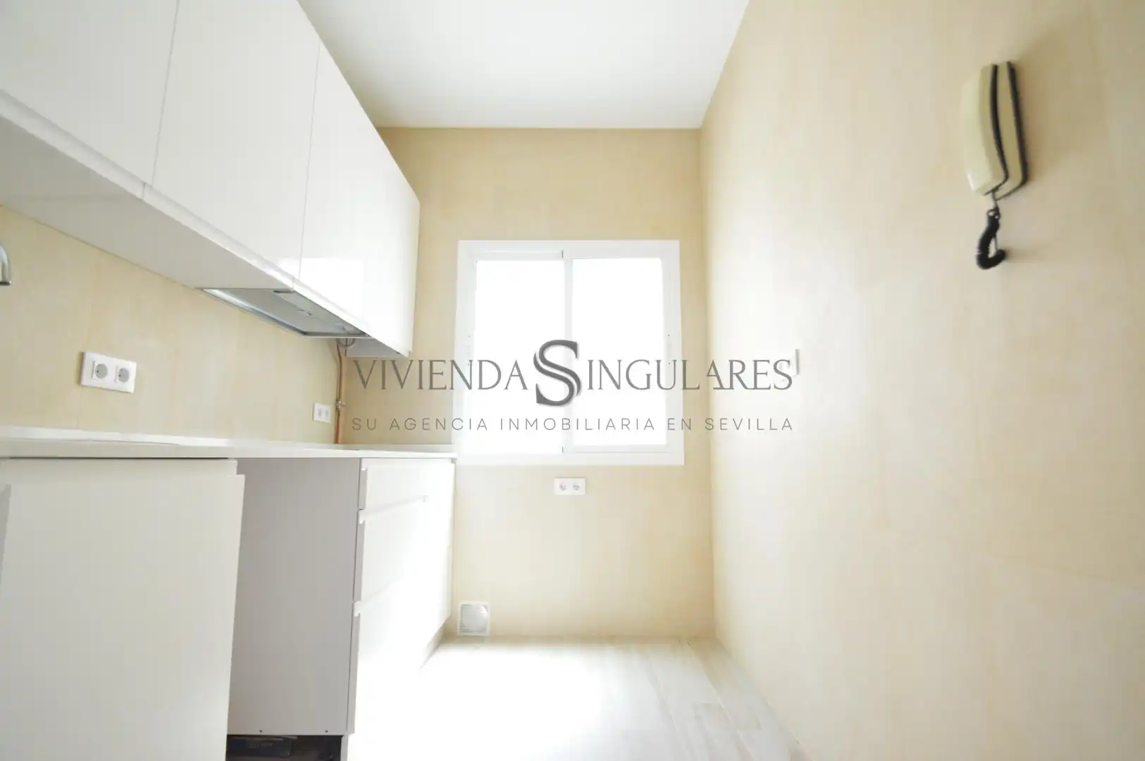 Cocina de Ático de alquiler en Sevilla con Aire acondicionado, Calefacción y Terraza