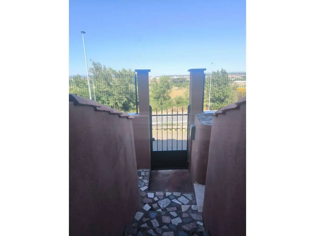 Terrassa de Casa o xalet en venda en León Capital  amb Calefacció, Jardí privat i Parquet