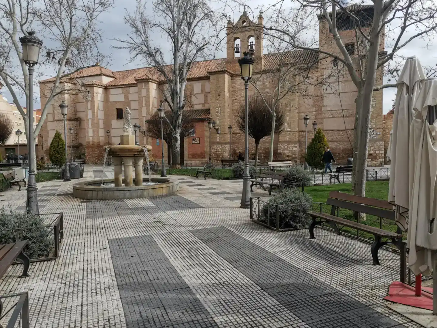 Vista exterior de Dúplex en venda en Ciudad Real Capital amb Aire condicionat i Balcó