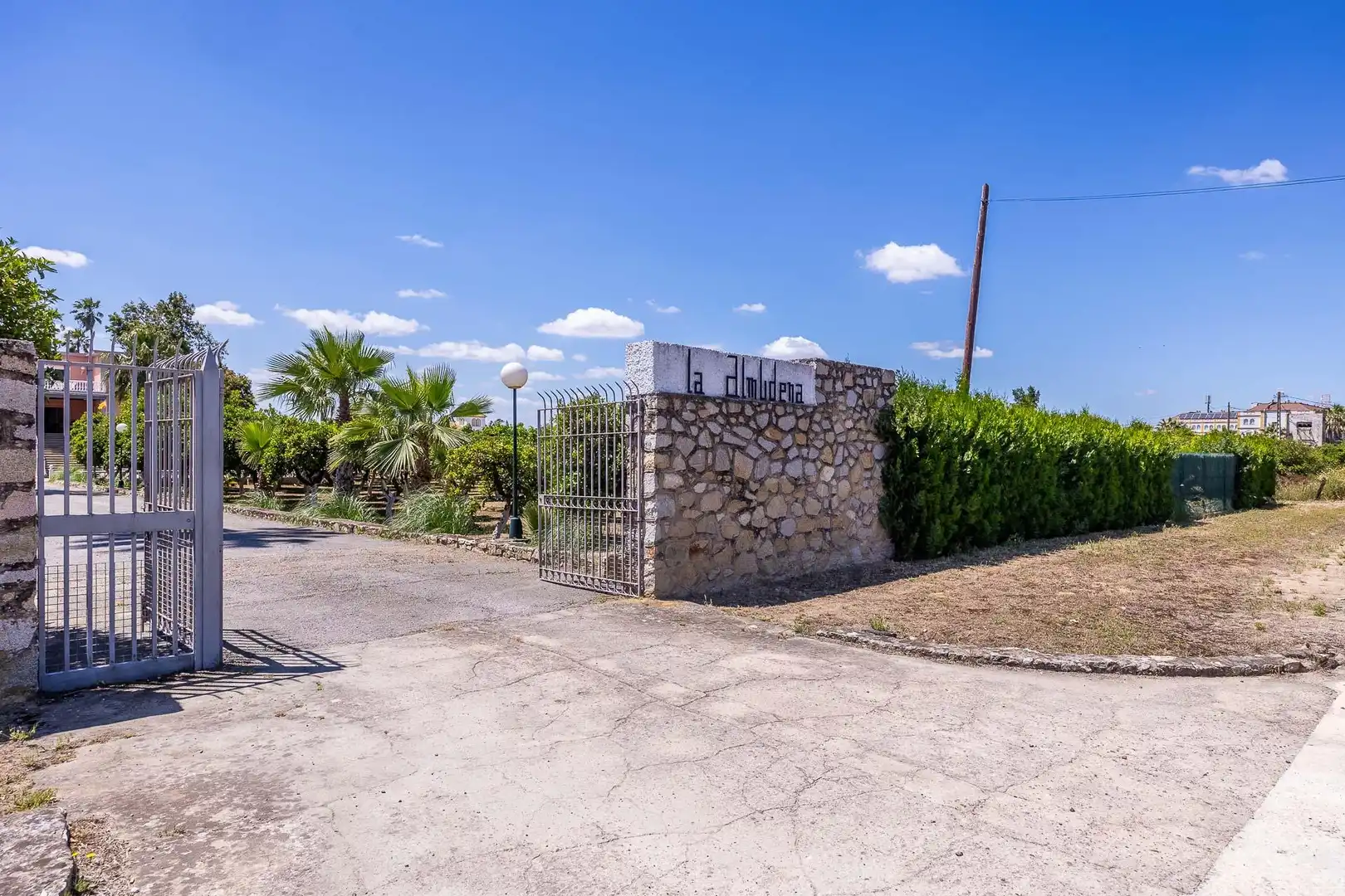 Finca rústica en venda en Sanlúcar la Mayor amb Calefacció, Jardí privat i Terrassa