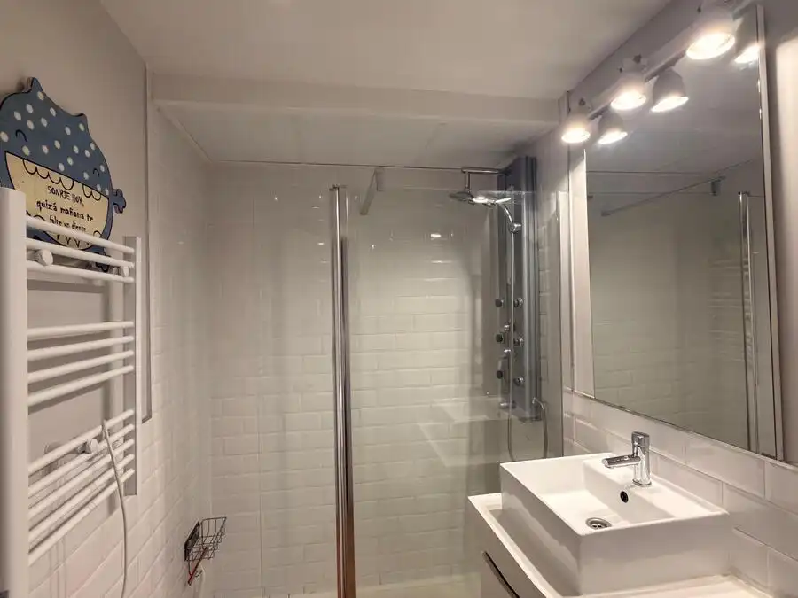 Bathroom of Flat for sale in Chamberí