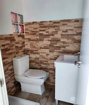 Badezimmer von Wohnungen zur Miete in Madrid mit Klimaanlage, Heizung und Möbliert