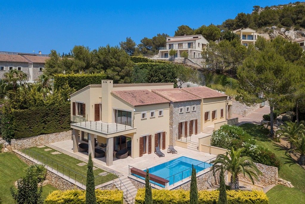 Vista exterior de Casa o xalet en venda en Capdepera amb Aire condicionat, Calefacció i Jardí privat