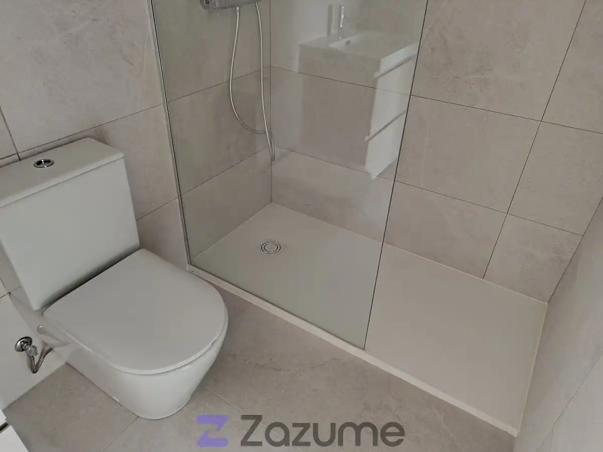 Baño de Piso de alquiler en Dos Hermanas con Aire acondicionado, Calefacción y Terraza