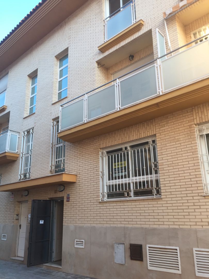 Vista exterior de Casa adosada en venda en Alboraya amb Aire condicionat, Terrassa i Balcó