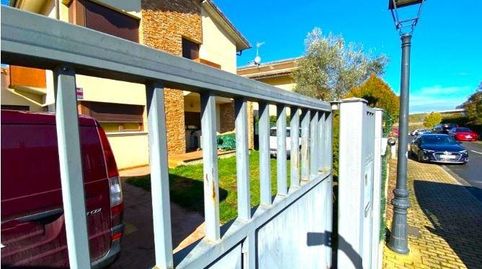 Foto 2 de Casa adosada en venta en Calle el Arenal, 11, Armiñón, Araba - Álava