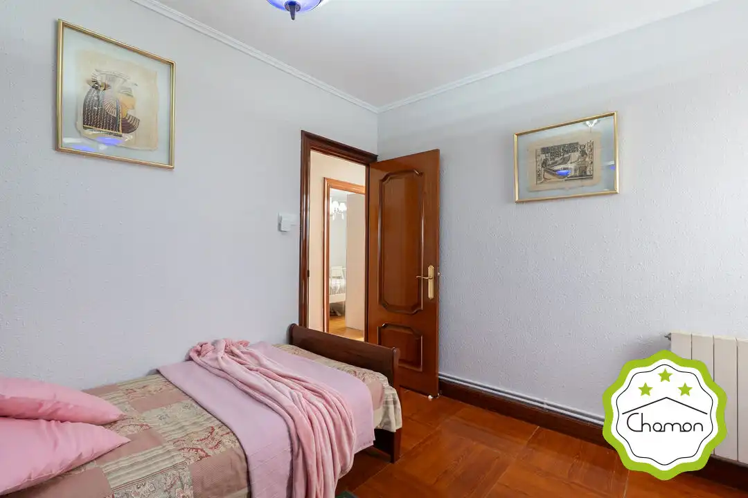 Schlafzimmer von Country house zum Verkauf in Erandio mit Heizung, Privatgarten und Terrasse