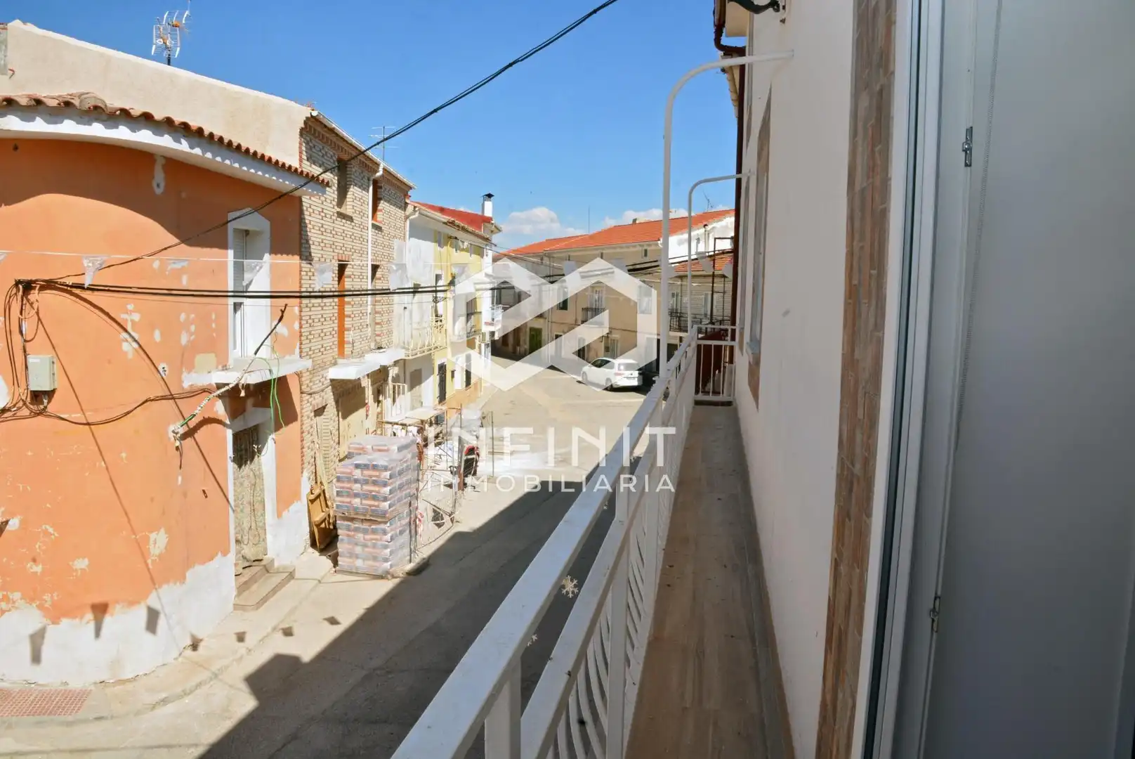 Exterior view of Houses for sale in Mazuecos  with Air Conditioner and Balcony