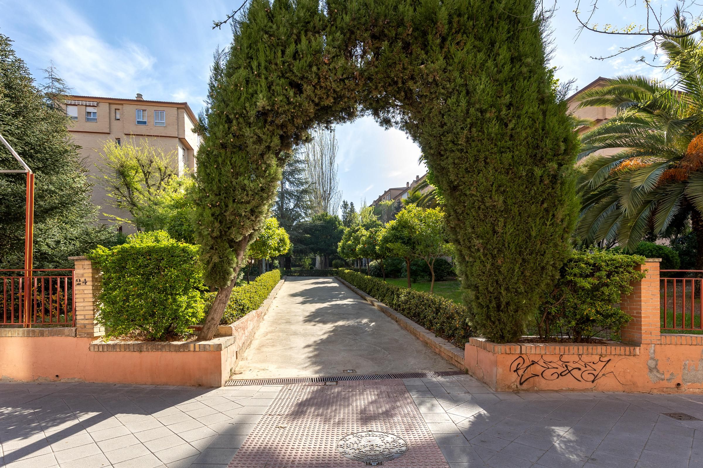Exterior view of Flat for sale in  Granada Capital  with Air Conditioner and Balcony