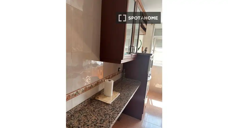 Cocina de Piso para compartir en Granada con Aire acondicionado, Calefacción y Amueblado