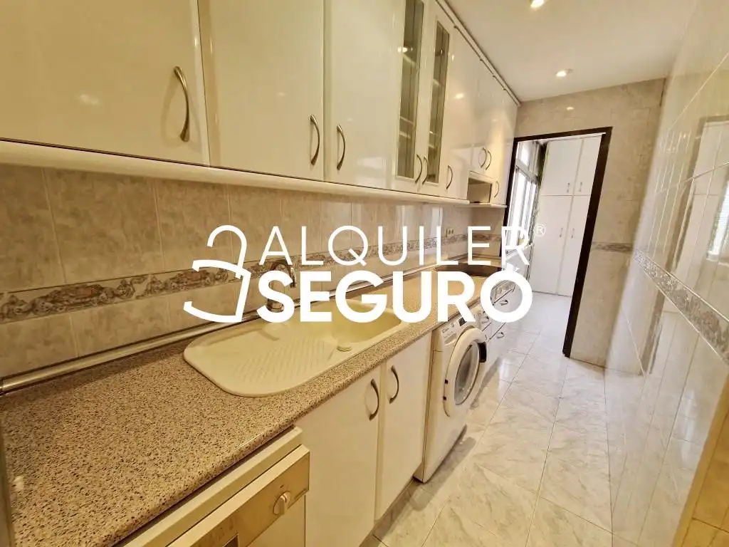 Cocina de Piso de alquiler en Navalcarnero con Aire acondicionado, Calefacción y Terraza
