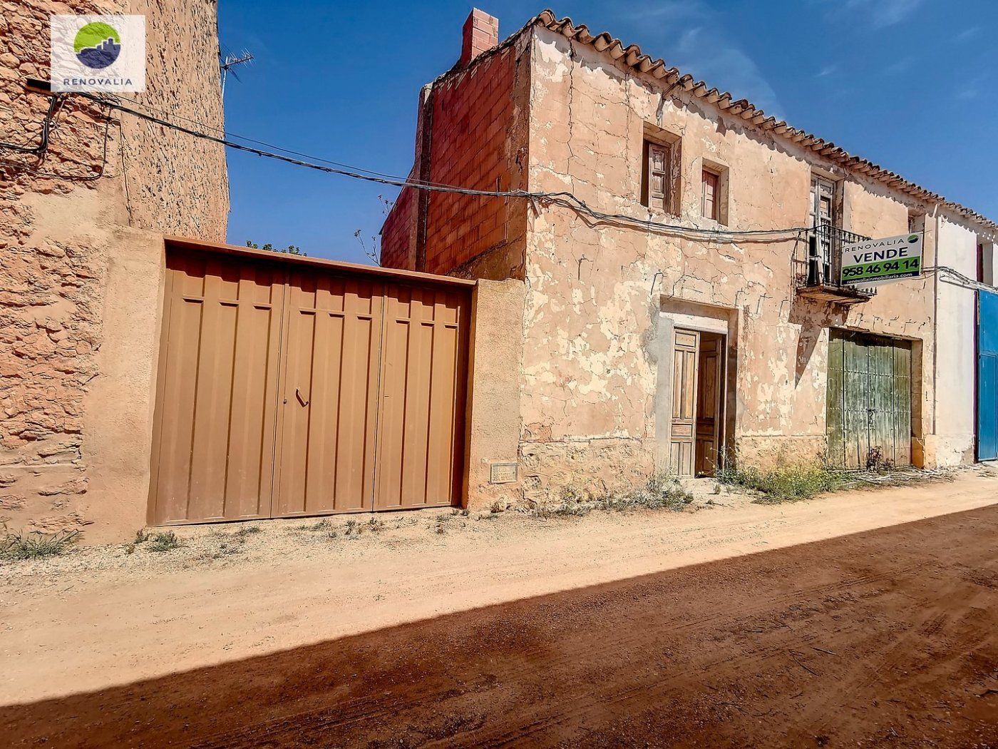 Vista exterior de Casa o xalet en venda en Cabra del Santo Cristo