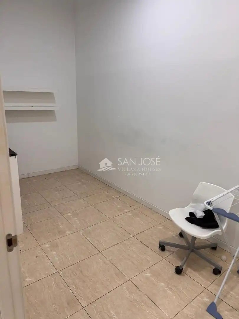 Local comercial en venda a Novelda, imagen 4